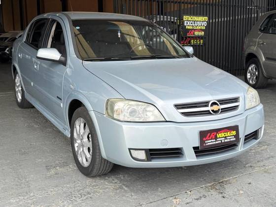 CHEVROLET ASTRA 2.0 MPFI ADVANTAGE 8V FLEX 4P MANUAL CHEVROLET ASTRA 2.0 MPFI ADVANTAGE 8V FLEX 4P MANUAL